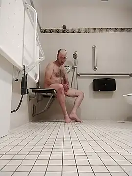 Snapshot of axelongshaft69 chatting on February 2026 11:41:01 PM axelongshaft69 online show from February 2026 11:41:01 PM