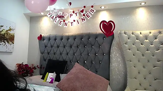 Snapshot of Melodi_Roux chatting on February 2025 04:26:02 PM Melodi Roux online show from February 2025 04:26:02 PM