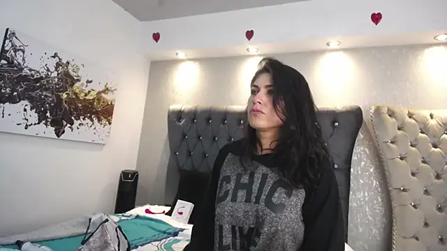 Snapshot of Melodi_Roux chatting on March 2025 03:04:01 PM Melodi Roux online show from March 2025 03:04:01 PM