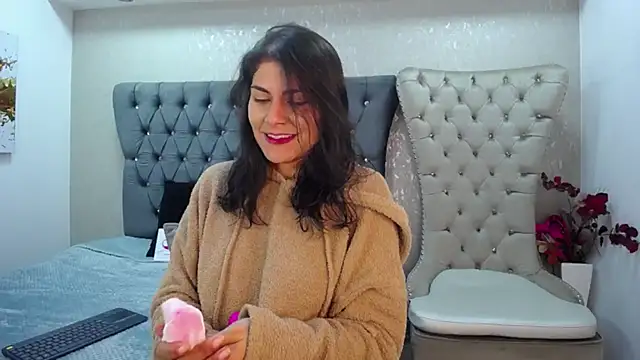 Snapshot of Melodi_Roux chatting on March 2025 12:40:02 PM Melodi Roux online show from March 2025 12:40:02 PM