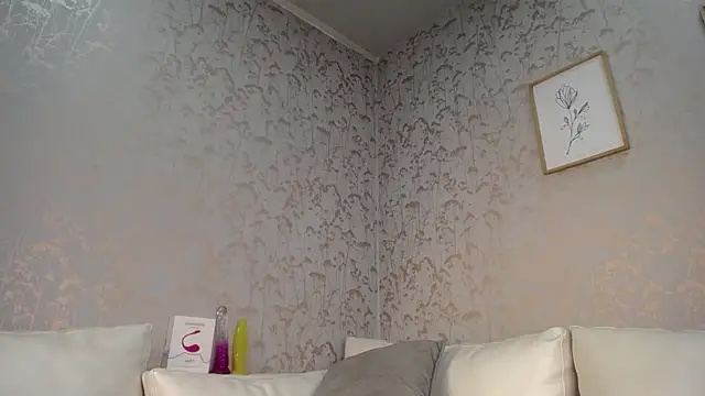 Snapshot of Melodi_Roux chatting on March 2025 07:35:01 PM Melodi Roux online show from March 2025 07:35:01 PM