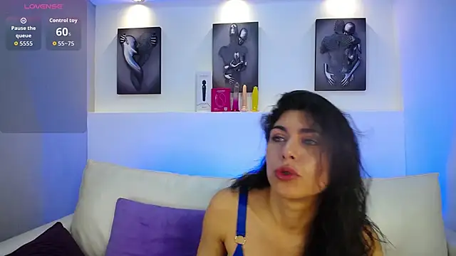 Snapshot of Melodi_Roux chatting on September 2025 01:13:01 PM Melodi Roux online show from September 2025 01:13:01 PM