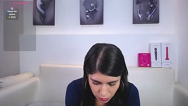 Snapshot of Melodi_Roux chatting on November 2025 01:23:01 PM Melodi Roux online show from November 2025 01:23:01 PM