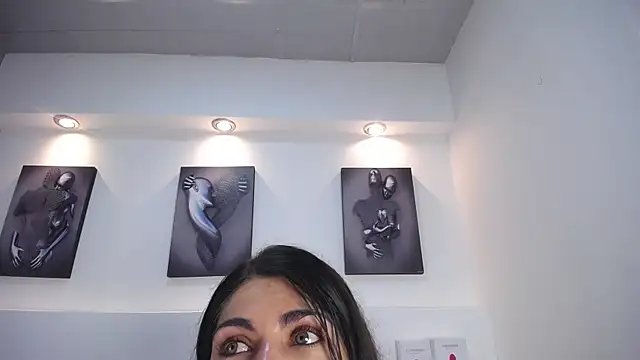 Melodi Roux online show from January 2026 01:02:01 PM