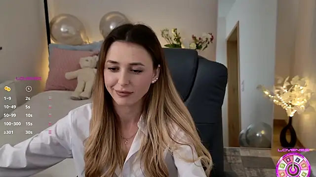 Sophie Enzo online show from March 2025 09:13:01 PM