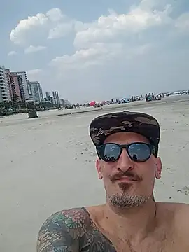 Snapshot of rolesexy chatting on September 2025 04:19:02 PM rolesexy online show from September 2025 04:19:02 PM