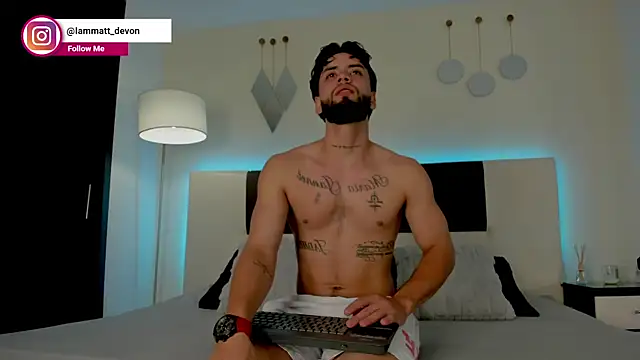 MattDevon online show from December 2025 04:21:01 AM