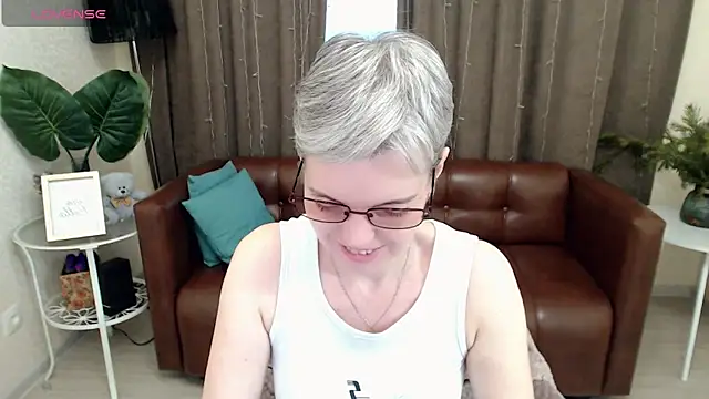 Cutie Erikaa1 online show from January 2025 08:24:01 AM