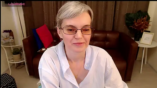 Cutie Erikaa1 online show from March 2025 08:45:01 AM