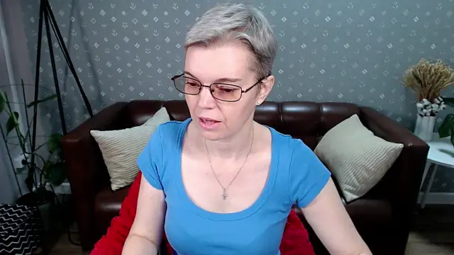 Cutie Erikaa1 online show from September 2025 02:22:02 AM