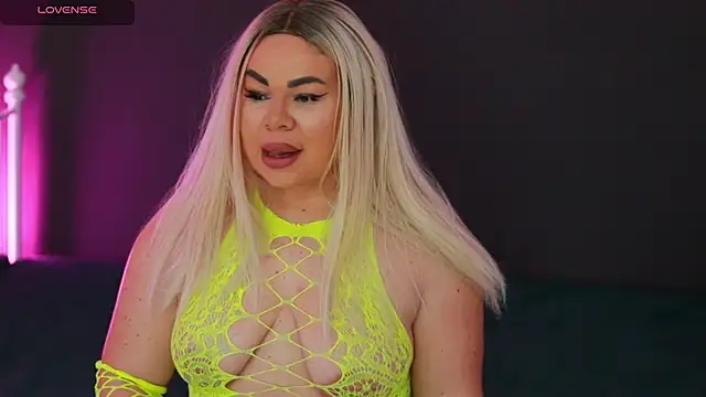 MissLilaa online show from December 2024 05:37:02 PM