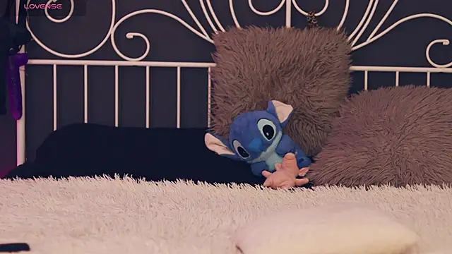 MissLilaa online show from November 2025 04:18:01 PM