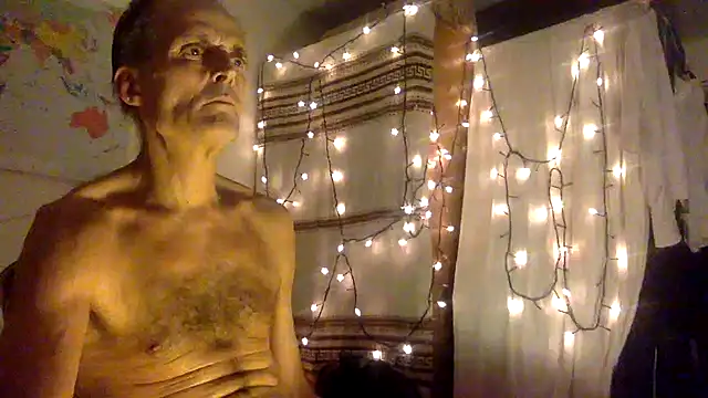 TowaFreespirit online show from December 2024 10:34:01 PM