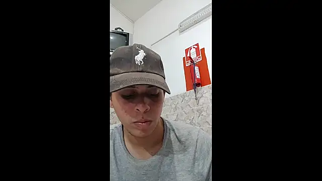 Snapshot of luisfer_306 chatting on January 2025 06:07:01 PM luisfer 306 online show from January 2025 06:07:01 PM