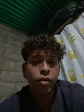 Snapshot of luisfer_306 chatting on November 2025 09:15:01 PM luisfer 306 online show from November 2025 09:15:01 PM