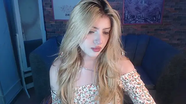 Kitty fox b online show from December 2024 12:52:02 PM