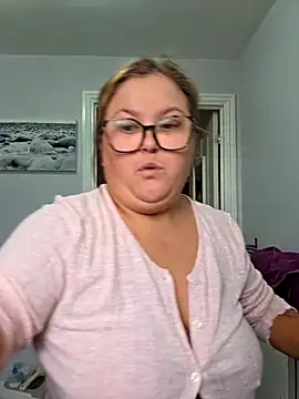 Tallulah-mae-xoxox online show from June 2026 08:16:01 AM