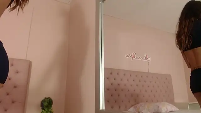 Snapshot of alice_sofia chatting on October 2025 01:51:01 PM alice sofia online show from October 2025 01:51:01 PM