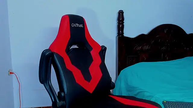 Snapshot of mike_shelby21 chatting on December 2025 02:06:02 AM mike shelby21 online show from December 2025 02:06:02 AM