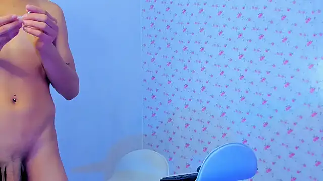 Snapshot of StassieBell chatting on October 2025 04:49:01 PM StassieBell online show from October 2025 04:49:01 PM