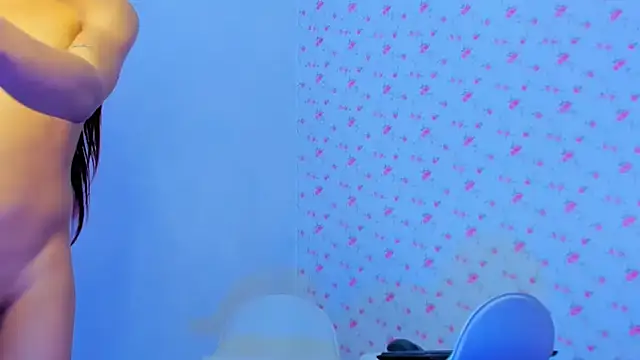 Snapshot of StassieBell chatting on October 2025 04:10:02 AM StassieBell online show from October 2025 04:10:02 AM