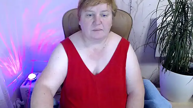 Snapshot of Limonka-Fire chatting on December 2024 08:49:02 PM Limonka-Fire online show from December 2024 08:49:02 PM