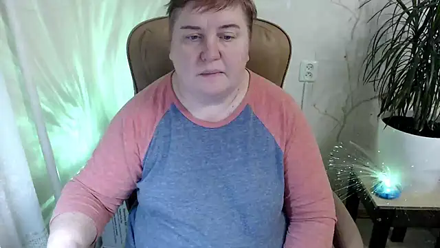 Snapshot of Limonka-Fire chatting on January 2025 07:06:02 PM Limonka-Fire online show from January 2025 07:06:02 PM