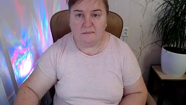 Snapshot of Limonka-Fire chatting on January 2025 11:56:02 AM Limonka-Fire online show from January 2025 11:56:02 AM