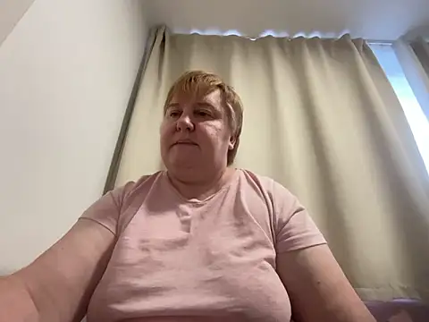 Snapshot of Limonka-Fire chatting on February 2025 02:10:02 PM Limonka-Fire online show from February 2025 02:10:02 PM