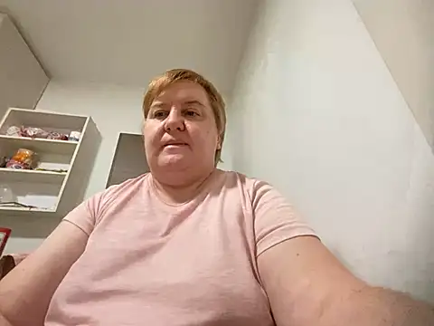 Snapshot of Limonka-Fire chatting on February 2025 08:52:01 AM Limonka-Fire online show from February 2025 08:52:01 AM