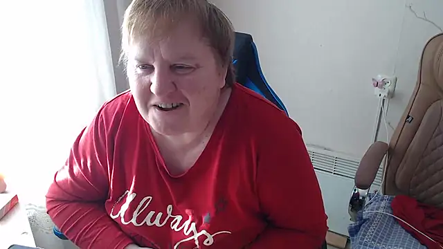 Snapshot of Limonka-Fire chatting on February 2026 10:30:01 AM Limonka-Fire online show from February 2026 10:30:01 AM