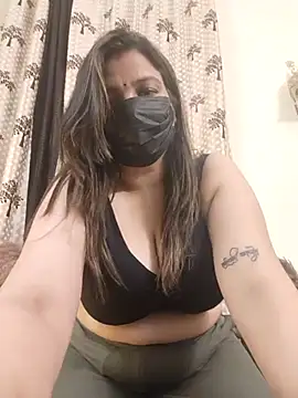 Snapshot of Archi-07 chatting on February 2025 08:11:01 PM Archi-07 online show from February 2025 08:11:01 PM