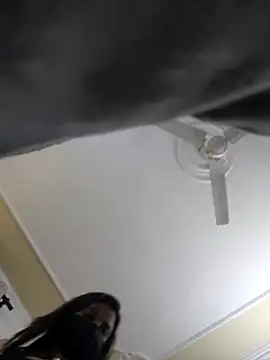 Snapshot of Archi-07 chatting on March 2025 09:05:02 PM Archi-07 online show from March 2025 09:05:02 PM