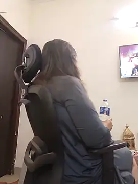 Snapshot of Archi-07 chatting on March 2025 05:52:01 PM Archi-07 online show from March 2025 05:52:01 PM