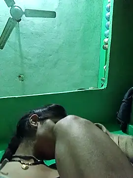 Snapshot of Hoty_girl_143 chatting on November 2025 02:55:02 AM Hoty girl 143 online show from November 2025 02:55:02 AM