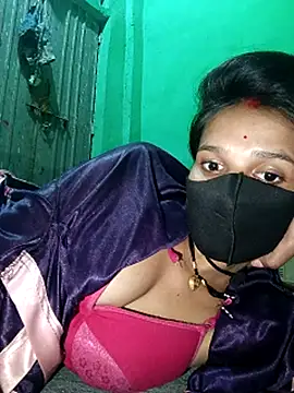 Snapshot of Hoty_girl_143 chatting on December 2025 01:20:01 PM Hoty girl 143 online show from December 2025 01:20:01 PM