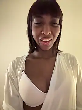 Snapshot of IamCrystal2 chatting on December 2024 11:20:02 PM IamCrystal2 online show from December 2024 11:20:02 PM