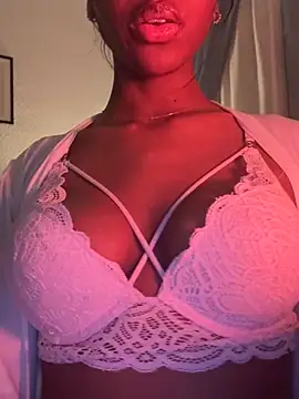 Snapshot of IamCrystal2 chatting on January 2025 10:54:01 PM IamCrystal2 online show from January 2025 10:54:01 PM