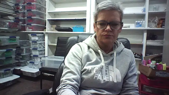jadegilf1 online show from May 2026 12:56:01 PM