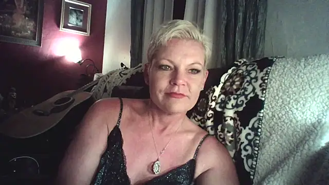 jadegilf1 online show from August 2026 04:34:01 AM