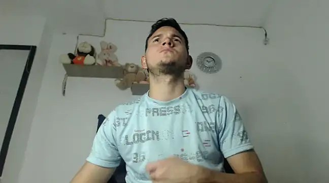 Latin Boy24 online show from March 2025 02:06:02 AM