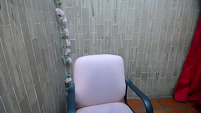 solyeria online show from April 2026 12:13:01 PM