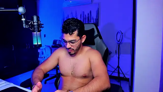 BrunoD31 online show from October 2025 04:37:01 AM