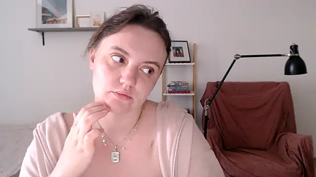 Lella Ryann  online show from July 2026 11:47:01 AM