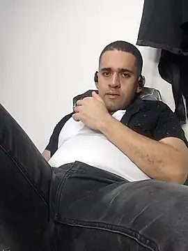 Snapshot of CRISTHIAN_GREY01 chatting on February 2025 07:42:01 PM CRISTHIAN GREY01 online show from February 2025 07:42:01 PM