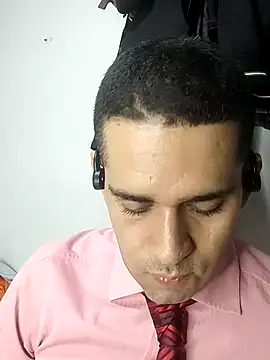 Snapshot of CRISTHIAN_GREY01 chatting on February 2025 03:01:02 AM CRISTHIAN GREY01 online show from February 2025 03:01:02 AM