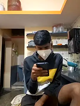 Snapshot of KissesBoyAD chatting on December 2024 04:17:01 PM KissesBoyAD online show from December 2024 04:17:01 PM
