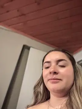 Snapshot of imlindapink chatting on November 2025 01:55:01 PM imlindapink online show from November 2025 01:55:01 PM