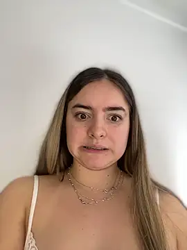 Snapshot of imlindapink chatting on December 2025 05:09:01 PM imlindapink online show from December 2025 05:09:01 PM