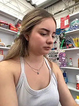 imlindapink online show from April 2026 06:24:02 PM